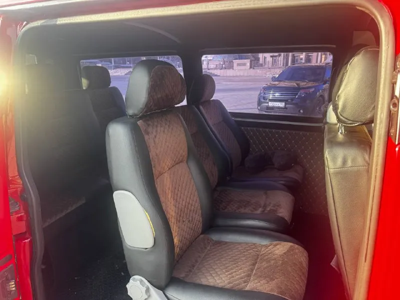 Volkswagen transporter t5 2008 год 2.5 полный привод пробег 120.000км (двс контрактный вписан в птс) механика 6-ст мест 8+1 длинная база кондиционер мультимедиа стеклоподъемники сигнализация с автозапуском кузов без рыжиков и прочих изъянов обработана и обезшумлена резина зимняя новая технически обслужена на уверенном ходу автомобиль личный в перевозках не участвовал!!! цена 1.500.000₽ тел. +79493903042 telegram +79930811808 📲 tg: александр 📞 звоните: +7(949)3903042 - фотография - 7