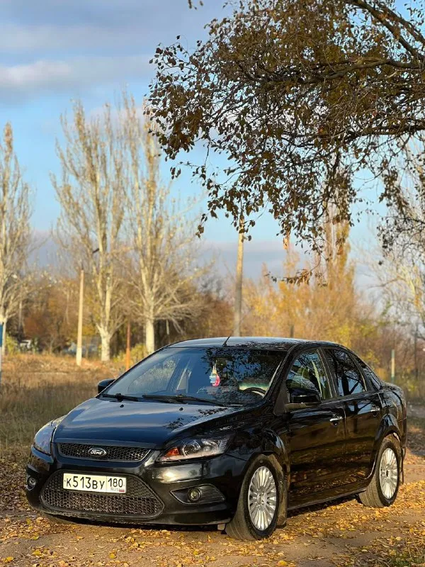 Ford focus 2 рестайлинг 2011г продам свой личный авто, оформлен на меня. мотор 1.6 100лс, работает ровно, не дымит, тяга хорошая, весь сухой. недавно были заменены все сальники, грм, свечи, провода, патрубки, рулевая рейка, насос гур. коробка автомат, надежный как калашников, работает отлично, новое масло. по кузову отличное состояние, ничего делать не надо + отполирован. vin читается хорошо. рыжиков гнили нет совсем! низ авто в идеальном состоянии. вид как на фото. комплектация titanium : 4 авто эл. подъемника, эл. зеркала, 2-зонный климат (заправлен), подогревы сидений и лобового, музыка sony, сигнализация, датчик света и дождя. работает все! салон в хорошем состоянии. ходовая сделанная вся!новая оптика вышла 50к, свет шикарный, все фары в пленках, морда в стиле st, авто на хорошей летней резине + зимняя резина и стоковые фары для переоформления и запчасти для след. т. о. я хозяин, переоформление без проблем! 630.000₽ +79493609487 донецк - фотография - 2