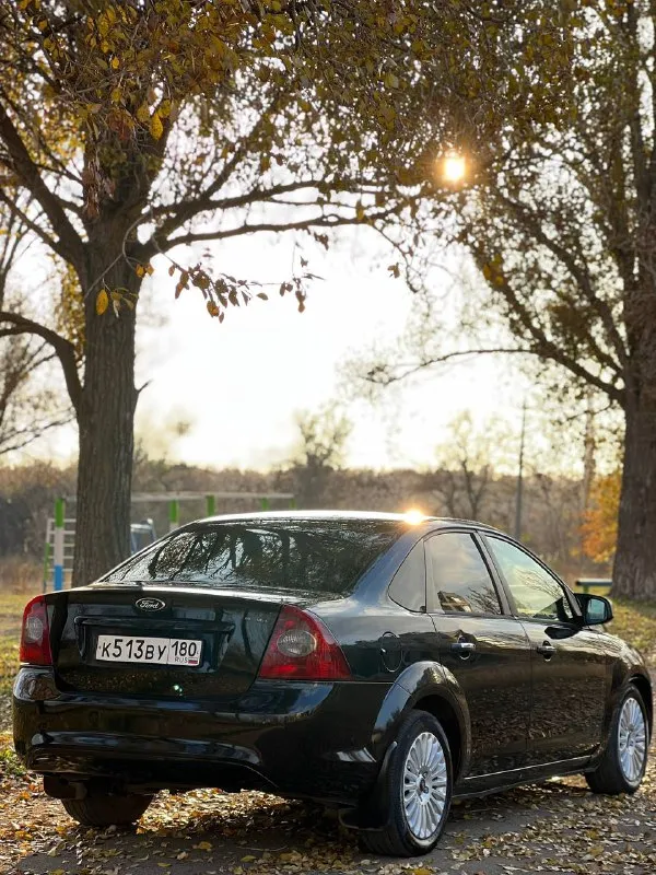 Ford focus 2 рестайлинг 2011г продам свой личный авто, оформлен на меня. мотор 1.6 100лс, работает ровно, не дымит, тяга хорошая, весь сухой. недавно были заменены все сальники, грм, свечи, провода, патрубки, рулевая рейка, насос гур. коробка автомат, надежный как калашников, работает отлично, новое масло. по кузову отличное состояние, ничего делать не надо + отполирован. vin читается хорошо. рыжиков гнили нет совсем! низ авто в идеальном состоянии. вид как на фото. комплектация titanium : 4 авто эл. подъемника, эл. зеркала, 2-зонный климат (заправлен), подогревы сидений и лобового, музыка sony, сигнализация, датчик света и дождя. работает все! салон в хорошем состоянии. ходовая сделанная вся!новая оптика вышла 50к, свет шикарный, все фары в пленках, морда в стиле st, авто на хорошей летней резине + зимняя резина и стоковые фары для переоформления и запчасти для след. т. о. я хозяин, переоформление без проблем! 630.000₽ +79493609487 донецк - фотография - 5