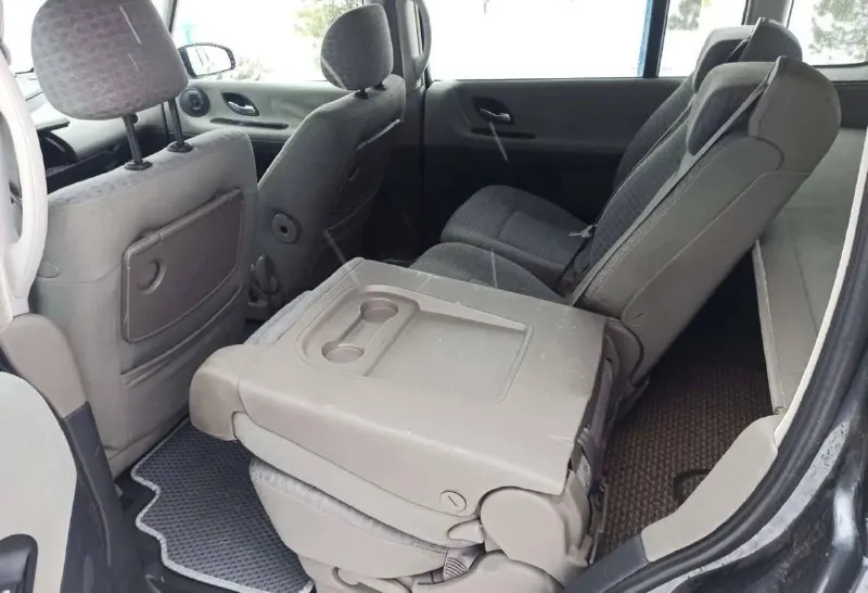 Продам renault эспейс 4 1,9 дизель, сделан кап ремонт двс, заменены форсунки картридж турбины, авто не гнилая цена 465 торг, забирать на эвакуаторе или тросу, стоит нет времени смотреть что сней случилось, не приходит 12 вольт на клапан давления в рампе, крутит но не заводится +79495734454 стас 📲 tg: станислав 📞 звоните: +7(949)5734454 - фотография - 3