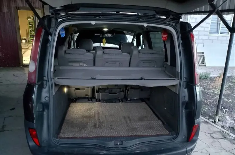 Продам renault эспейс 4 1,9 дизель, сделан кап ремонт двс, заменены форсунки картридж турбины, авто не гнилая цена 465 торг, забирать на эвакуаторе или тросу, стоит нет времени смотреть что сней случилось, не приходит 12 вольт на клапан давления в рампе, крутит но не заводится +79495734454 стас 📲 tg: станислав 📞 звоните: +7(949)5734454 - фотография - 4