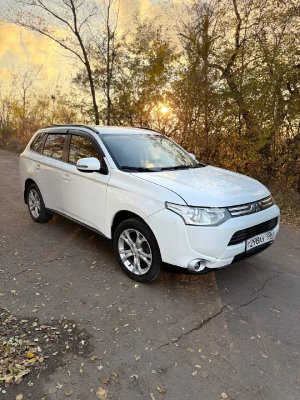 Продам mitsubishi outlander 2014 г. выпуска, пробег 178 тыс. км, 2.4 л. , газ/бензин, коробка автомат, полный привод цена 1.330.000р обмен/кредит донецк/макеевка +7 (949) 310-02-85 📲 tg: гранд мастер 📞 звоните: +7(949)3100285 - фотография - 3
