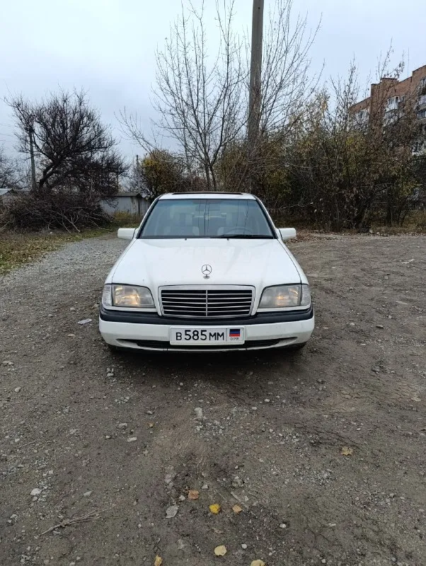 Продам mercedes с180 1993 год газ бензин. машина на ходу сел уехал. учет постоянный любое оформление... - фотография