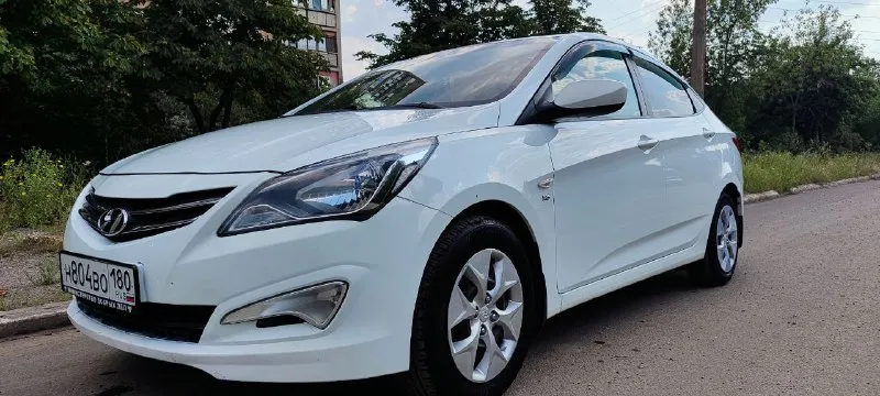 Продам hyundai solaris,2016 г. в.,1.6 л, механика 6ст. ,140 тыс. км пробег,4 стеклоподъёмника, климат, мульти руль, камера з. в., состояние отличное, два комплекта резины. цена 950 000, торг. +79493140225 📲 tg: @petrenko_alex_dr 📞 звоните: +7(949)3140225 - фотография - 1