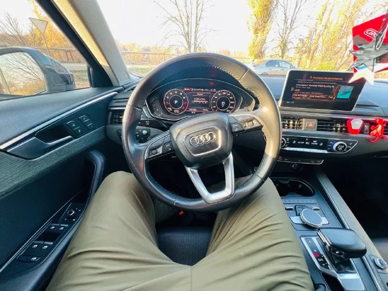 Продам личный авто который пригонял под заказ для себя, audi a4 b9 allroad в комплектации prestige, двигатель 2л турбо 252лс фирменная система полного привода quattro коробка dl382(переключений не ощущаются) покупал 2 года назад, тогда был 119600 км, сейчас 141000 замена масла каждые 5 тысяч (расхода масла нет) масло только motul масло в двс 2тыс назад муфта редуктор и коробка 15 тыс назад (оригинал) также заменил тормоза в круг на вентилируемые с перфорацией (zimmerman) резина зимняя и летняя в новом состоянии ! диски оригинал audi r19 такой комплектации в стране практически нет, из начинки есть все, что нужно! камеры 360(круговой обзор) премиальная акустика bang&olufsen 14 колонок и саб память сидений помощь парковки проекция автомобиль личный оформлен на меня !!! перекупы, салоны, площадки мимо!! машина полностью обслужена и доедет куда угодно обоснованный торг у машины ! +79493437687 до 📲 tg: ︎ 📞 звоните: +7(949)3437687 - фотография - 8