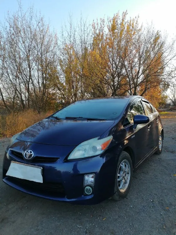 Продам. toyota prius 30. 2011г. гибрид, (газ- бензин). пробег 122648 m. куплен новый передний бампер, отдам в в батарею. цена 1,1 🍋 торг. телефон: +79497058148 - фотография - 2