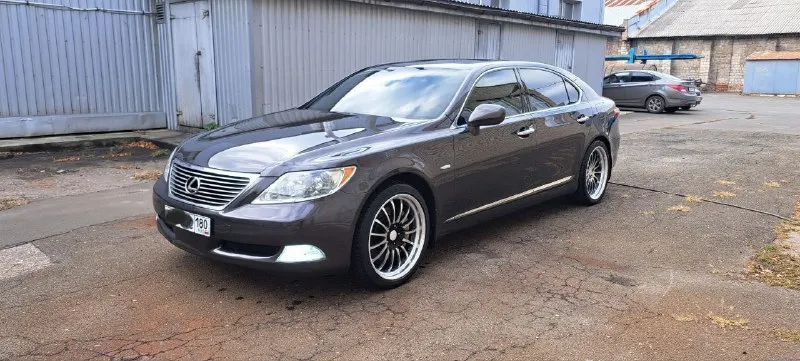 Ls460l 2008 270 пробег, v8 хороший, как внешне так и технически, об авто заботились, все жидкости за... - фотография