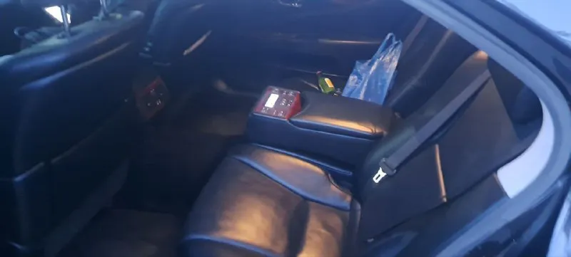 Ls460l 2008 270 пробег, v8 хороший, как внешне так и технически, об авто заботились, все жидкости заменены везде, диски колодки, рычаги, произвел т/о замена свечей, прокладок крышек, прокладок впуска и выпуска, муфт кордана, без ошибок, рейка на отлично, мотор и автомат делают своё дело, дорогой ксенон, очень хорошый свет, салон ухоженный, мультимедия андроид, 5 мест, работает всё, японец. колёса 20 мягко и комфортно, авто располагает к спокойной размеренной езде и если надо, быстро уйти из виду), цена за наличку. 1.390 +79496397148 - фотография - 6