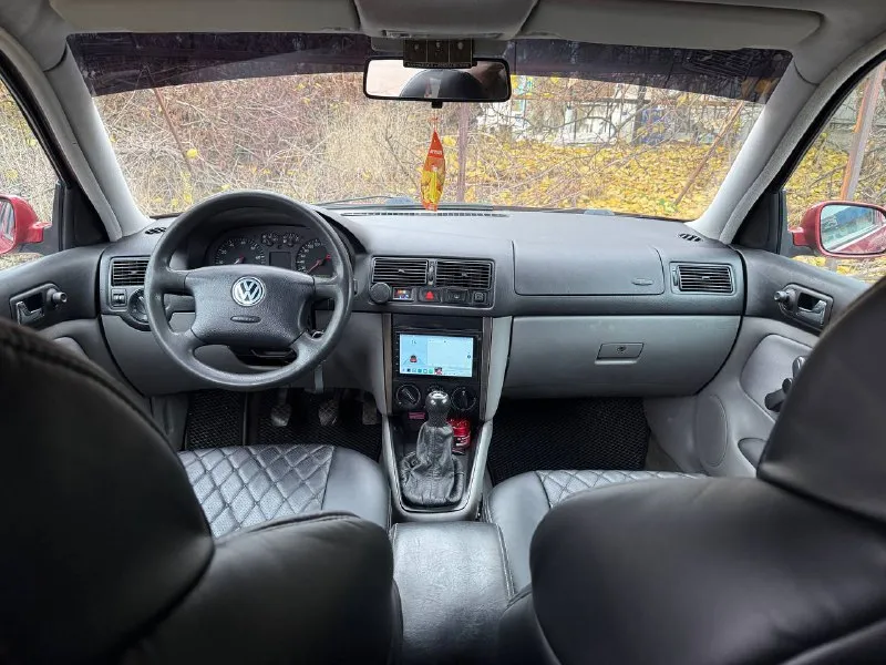 Продам volkswagen golf 4 1999 года.
Volkswagen гольф 🔥комплектация с кондиционером
1.6 Бензин. Простой, надежный мотор.
Кпп - механика
Автомобиль целый, ржавчины и гнили нет
Работает штатно, дыма и посторонних звуков нет.
Заменен на контрактный с пробегом 68000,в птс уже вписан
Ходовая вся перебрана, автомобиль без каких либо вложений, каждый день на ходу.
Машина в хорошем состоянии, сел-поехал.
Цена 430.000 руб торг возле капота
Документы чистые и в порядке, птс, стс, дкп все на руках.
+79493829280
Осмотр: донецк
📲 Tg: @chip0004
📞 Звоните: +7(949)3829280 - фотография - 8
