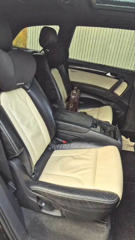 Audi q7 конец 2010 рестайлинг 3.0tdi акпп 8 ст aisin пробег 340т. ухоженный, полностью обслуженный автомобиль в очень хорошей комплектации. и кпп работают отлично, течей масла нет. подвеска на пружинах, сервотроник руля. очень красивый цвет автомобиля с добавлением ксерала и битого стекла, в живую смотрится богаче чем на фото. раздельный задний ряд, капитанские кресла, есть третий ряд сидений. адаптивная, самая топовая оптика с замененными led линзами, подсветка поворотов. заводской s-line, 21 колеса, бесключевой доступ (работает ), панорамная крыша, черный потолок, подогрев и вентиляция сидений,4 зонный клииат контроль, дополнительный отопитель салона багажник с электроприводом. круиз контроль, электро рулевая колонка, контроль за слепыми зонами, камера заднего вида, музыка bose, самая топовая mmi, bluetooth для вызовов и музыки с телефона, и наверное много чего забыл. по автомобилю сдела 📲 tg: иван трегуб 📞 звоните: +7(949)4742314 - фотография - 8