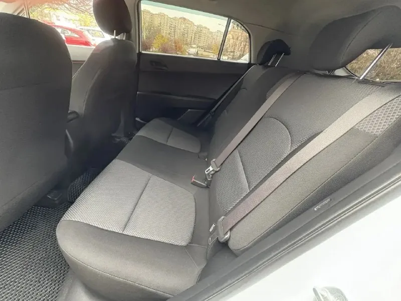 Продам hyundai creta год:2019 цена:1.720.000₽торг номер: +7 909 422-39-48 телеграмм и мах :1.6 коробка:автомат привод передний 2️⃣хозяина авто в идеальном состоянии весь в родной краски!абсолютно без вложений сел и поехал, технически авто без проблем не стучит не гремит весь обслужен от а до я коробка и мотор в в идеальном состоянии! любые проверки со стороны покупателя ! кузов в превосходном состоянии без вмятин ржавчин и царапин выглядит как на фото! машинка в хорошей комплектации, мульти руль, подогрев руля, подогрев всех четырех сидений, электра регулировка зеркал, обогрев переднего и заднего стекла, помощь при спуски и подъеме, камера заднего вида, круиз контроль! и много другое, также зеленая автотека больше информации по телефону 📞 звоните: +7(909)4223948 - фотография - 9