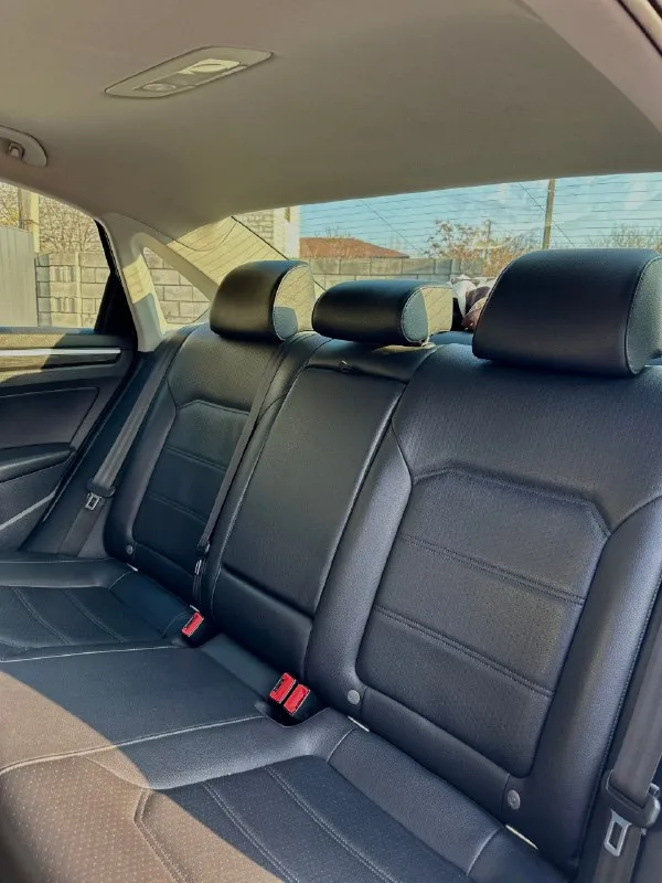Продам свой автомобиль
Volkswagen passat b7+
Год выпуска 2016 ( декабрь месяц )
Коробка автомат 6 ступенчатый aisin
Объем 1.8t
Пробег автомобиля 180.000 км
Машина в отличном состоянии, надежный двигателей-работает отлично! Масло менялось своевременно, на масле не экономил, менял цепи.
Ходовая без намека на ремонт.
Кузов и состояние машины видно по фото
Салон свежей машины, пред максимальная комплектация: климат контроль, подогрев сидений, carplay, люк, камера заднего вида, парктроники
На оригинальных 19 дисках
2 Комплекта резины, новая зимка
Звоните по номеру или пишите в телеграмм
+79495294231
Осмотр: донецк-макеевка
📞 Звоните: +7(949)5294231 - фотография - 8