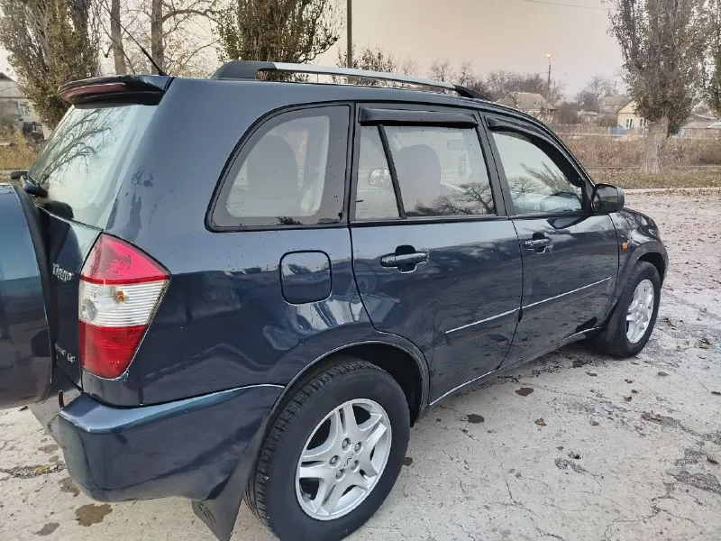 🚗 продам автомобиль 🚗 chery tiggo чери тигго ▶️ год выпуска: 2010 г. в. ▶️ пробег: 205.000 км. подтверждён автотекой!!! ▶️ объём двигателя: 1.8 л. , 132л. с. расход 7.5-8.5 л. ✅ сервисная книга!!! 2 ключа ℹ️ описание: ✅ автомобиль в очень хорошем состоянии. ✅ двигатель, кпп на отлично! ✅ красивый цвет. .. i> салон чистый, ухоженный. 🔥комплектация люкс --кондиционер-- • есп 4 шт • эур -подогрев сидений -подогрев заднего стекла -подогрев зеркал - абс - люк_работает!!!! регулировка зеркал все стекла родные!!! лобовое родное без дтп!!! работает каждая кнопочка предоставляю видео обзор автомобиля по требованию! 🏛 юридически автомобиль чист, никаких штрафов и запретов! 💰 цена: 380.000 рублей тогр на месте!!! 🏢 осмотр: г. амвросиевка. по договору могу приехать к вам. ☎ телефон для связи: +79493843260 +79493391770 вацап, телеграмм на номере звоните, пишите!!!телефон работает всегда. ..!!!! 📲 tg: @autokey180 📞 звоните: +7(949)3843260 - фотография - 3