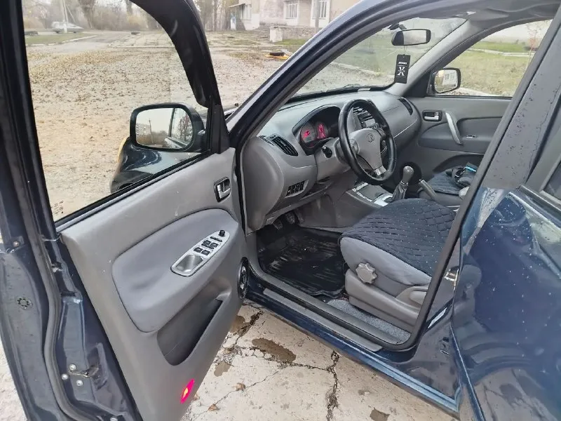 🚗 продам автомобиль 🚗 chery tiggo чери тигго ▶️ год выпуска: 2010 г. в. ▶️ пробег: 205.000 км. подтверждён автотекой!!! ▶️ объём двигателя: 1.8 л. , 132л. с. расход 7.5-8.5 л. ✅ сервисная книга!!! 2 ключа ℹ️ описание: ✅ автомобиль в очень хорошем состоянии. ✅ двигатель, кпп на отлично! ✅ красивый цвет. .. i> салон чистый, ухоженный. 🔥комплектация люкс --кондиционер-- • есп 4 шт • эур -подогрев сидений -подогрев заднего стекла -подогрев зеркал - абс - люк_работает!!!! регулировка зеркал все стекла родные!!! лобовое родное без дтп!!! работает каждая кнопочка предоставляю видео обзор автомобиля по требованию! 🏛 юридически автомобиль чист, никаких штрафов и запретов! 💰 цена: 380.000 рублей тогр на месте!!! 🏢 осмотр: г. амвросиевка. по договору могу приехать к вам. ☎ телефон для связи: +79493843260 +79493391770 вацап, телеграмм на номере звоните, пишите!!!телефон работает всегда. ..!!!! 📲 tg: @autokey180 📞 звоните: +7(949)3843260 - фотография - 7