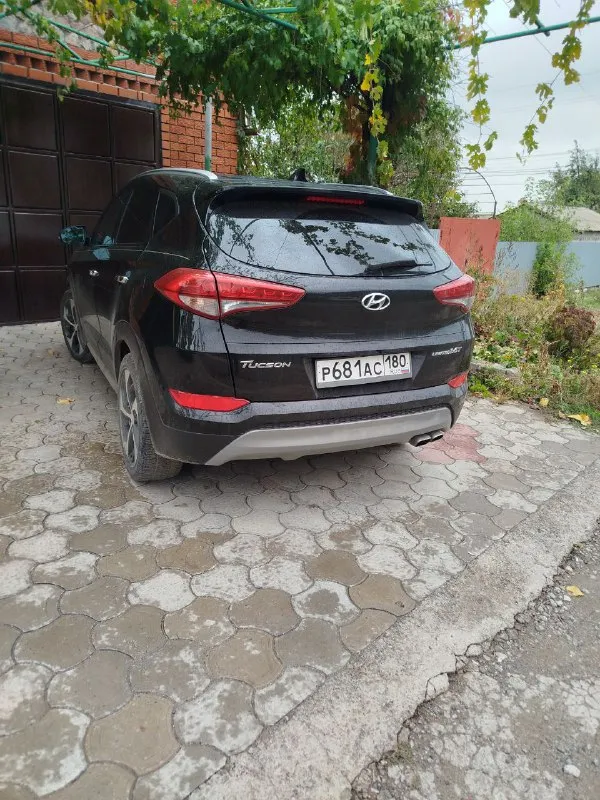 Продам hyundai туксон 2017 г. 1.6at. третье поколение.177л. с. пробег 100т. км. кожаный салон. климат. и так далее. в отличном состоянии. 2050000руб. +79497096683 📲 tg: владимир 📞 звоните: +7(949)7096683 - фотография - 5