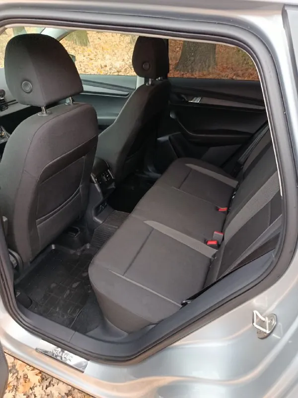 Продам skoda karoq 2020 г 1,4 turbo, акпп 152 л с пробег 106000 тыс. продажа от собственника машина в достойном состоянии, салон как новый. хорошая комплектация. донецк все детали по телефону +79494928738 - фотография - 10