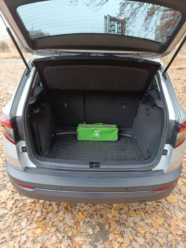 Продам skoda karoq 2020 г 1,4 turbo, акпп 152 л с пробег 106000 тыс. продажа от собственника машина в достойном состоянии, салон как новый. хорошая комплектация. донецк все детали по телефону +79494928738 - фотография - 8