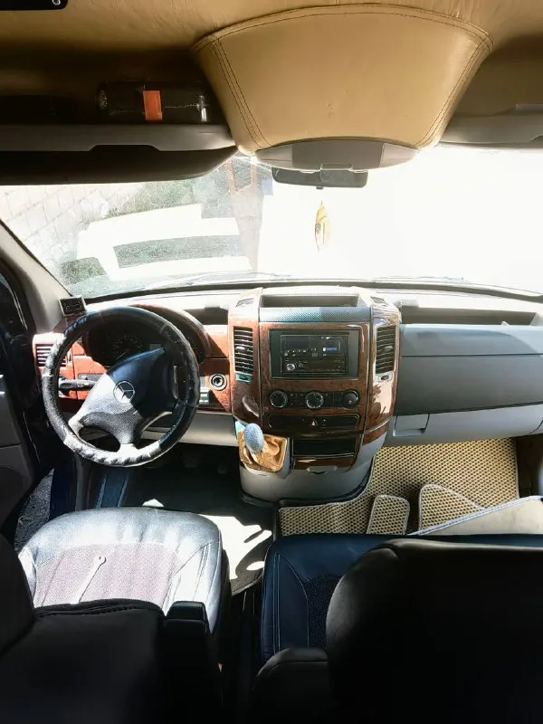 ❗️продаю❗️ спринтер mercedes w906 хорошее состояние 2009 год ❕150 лс❕ 646986 салон турист 15 мест двигатель контрактный 10000км общий пробег 460000 км стоимость 1 650000 👏🏻 больше фото в личные сообщения. много всяких допов внутри. +79493733962. торг при личном осмотре. уместный. 📞 звоните: +7(949)3733962 - фотография - 2