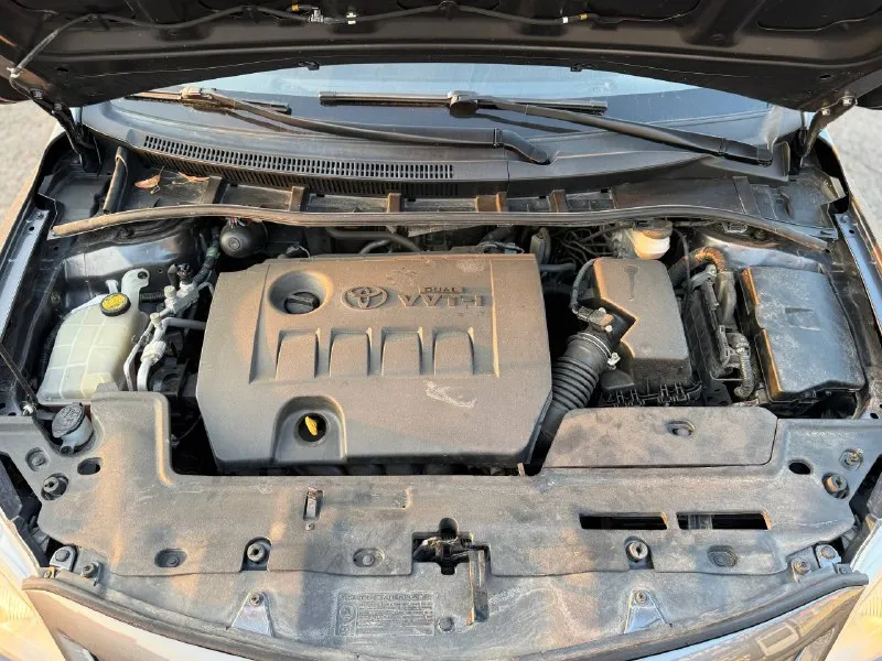 Цена: 1.120.000 toyota corolla 2011г двигатель: 1.6 бензин ⛽️ кпп: полноценный автомат! пробег: 175.000 автомобиль обслужен, вложений не требует! двигатель работает идеально, коробка листает отлично! салон ухожен, не затерт! в салоне не курили! чистая история, 2 владельца. осмотр: донецк номер: +79494999290 ( тг на этом же номере) - фотография - 9