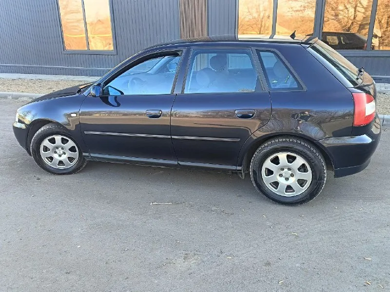 +79495189401 звоните, связь бывает плохой. г.амвросиевка продам а3 в идеальном состоянии, пригнана с германии в 21году 220тыс км пробега 1.6 на механике. не бита не крашена состояние игрушки, салон как новый. таких машин единицы цена 530тыс руб. продажа от собственника с переоформлением учет 180,первая запись в птс. - фотография - 2