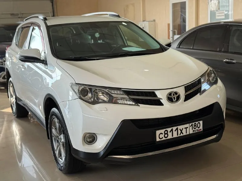 Toyota rav4 год: 2015 двигатель:2.0t дизель кпп: автомат привод: полный пробег:159000км цена:2000000₽ 📞 🇷🇺 звоните: +79496107823 - фотография - 3