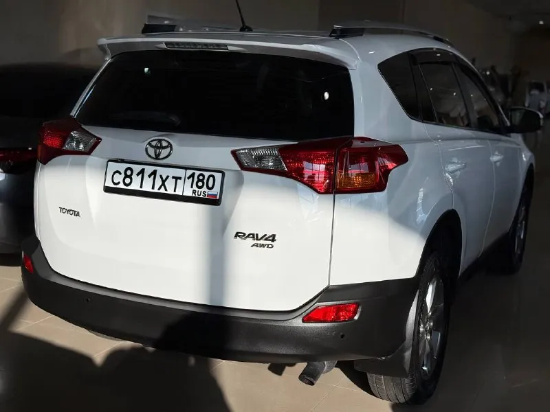 Toyota rav4 год: 2015 двигатель:2.0t дизель кпп: автомат привод: полный пробег:159000км цена:2000000₽ 📞 🇷🇺 звоните: +79496107823 - фотография - 4