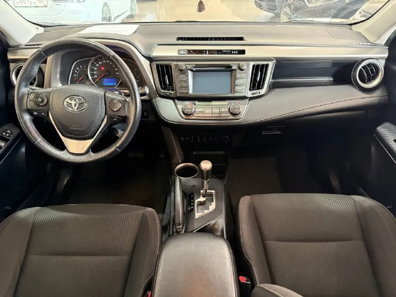 Toyota rav4 год: 2015 двигатель:2.0t дизель кпп: автомат привод: полный пробег:159000км цена:2000000₽ 📞 🇷🇺 звоните: +79496107823 - фотография - 6