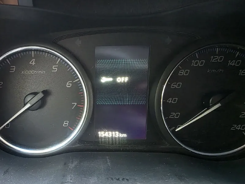 Продам! мицубиси аутлендер, 2.4 cvt, 2013г. бензин. установлено гбо на 70л. полный привод. пробег 154тыс. один хозяин с автосалона. регистрация 180 регион. - двигатель обработан "нано протэк" - капот оборудован гидростойками + освещение подкапотного пространства - диодные фары дальнего света - основные туманки диод-линза + доп. туманки диодные - мощные электро сигналы + воздушные дудки - камера заднего вида + парктроник перед+зад - видеорегистратор трехзонный- перед, зад, салон - установлен планшет с навигатором вместо штатной магнитолы - в багажнике доп. гнездо прикуривателя + освещение - кузов - обработка скрытых плоскостей + арки - пушечным салом осмотр г. донецк. киевский район. цена 1500000р тел. : +79493060077 - фотография - 6