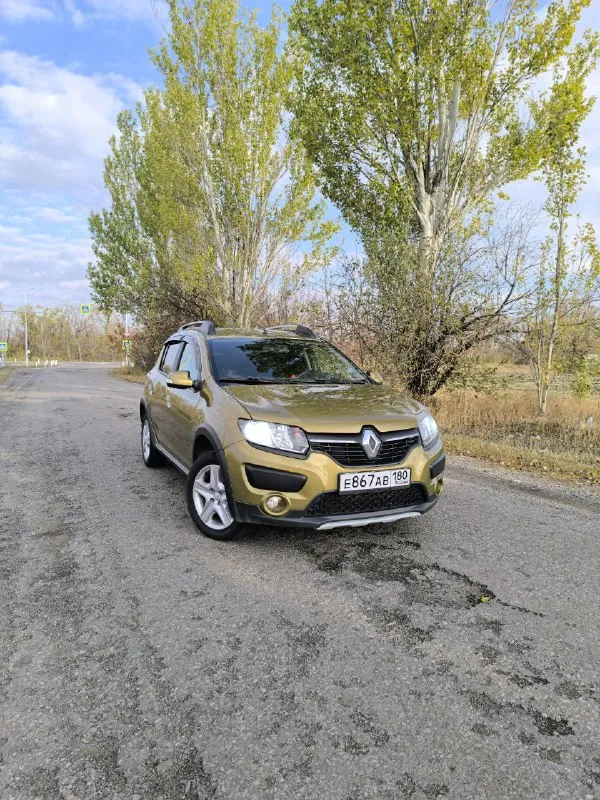 Продаю авто renault sandero stepway 2. 2017 год на обычном автомате мотор 1.6 бензин пробег 156000 к... - фотография