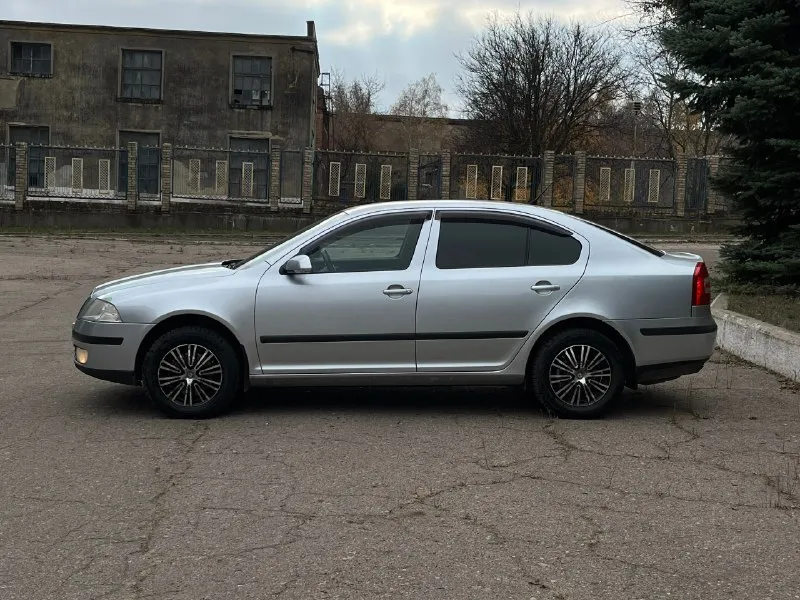 Продам skoda octavia а5 2008года выпуска 1.8 кпп механика 6-ст в хорошем состоянии, без гнили и ржавчины хорошая комплектация. работает абсолютно всё. bzb, цепь в превосходном состоянии не растянутая. 730.000руб вопросы по телефону. +7949-024-12-22 или телеграмм +7911-396-85-84 📞 звоните: +7(949)0241222 - фотография - 5