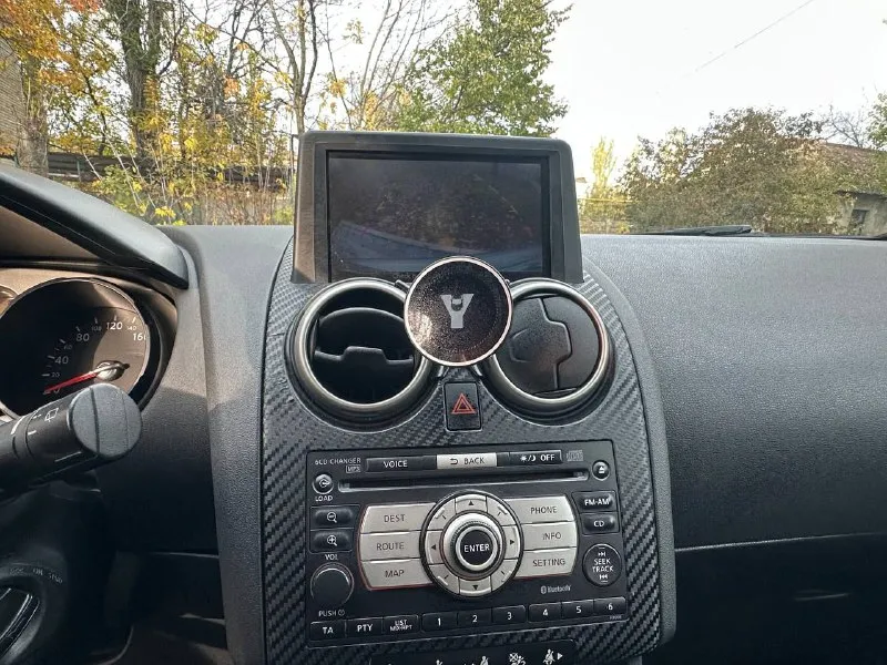 В продаже nissan qashqai 2008г ‎✅максимальная комплектация !!! ‎✅полный привод 4wd ‎✅2.0l коробка автомат ‎✅215 000 пробег ‎✅2 хозяина за всё время !!! ‎✅птс оригинал!!! ‎✅родные стекла!!! ‎✅ксенон фары заводские!! ‎✅ксенон туманки ‎✅кожаный салон ‎✅без ключевой доступ ‎✅два ключа ‎🌿зелёная автотека ‎авто в хорошем состоянии! ‎обслужен!!! ‎на данный момент без вложений ‎мотор не троит, не дымит, масло не расходует. ‎коробка переключает плавно, ‎ходовая обслужена!!! ‎по кузову без ржавчины гнили ‎дно пороги всё целое! ‎комплектация:tekna pack ‎-камера заднего вида ‎-кожаный руль ‎-климат контроль ‎-круиз контроль ‎-управление на руле ‎-4 стеклоподъёмника ‎-складывания зеркал ‎-электро зеркала ‎-подогрев заднего стекла ‎-подогрев передних сидений ‎-бортовой компьютер ‎-датчик света, дождя ‎-омыватель фар ‎-титановые диски r18 ‎-монитор, музыка aux cd fm ‎документы без штрафов, запретов, ограничений ‎продажа по дкп или мрэо ‎цена 865.000р. торг уместен!!! ‎осмотр донецк ‎+79493977821 ‎+79494017806 телеграм - фотография - 7