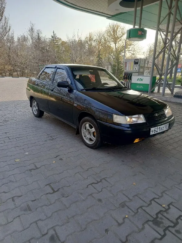 Продам ваз 21010. 2006 года. 1.6. 8к в хорошем состоянии. цена 225 торг мотор отличный. не дымит, не троит, работает как часики. коробка. отлично, не хрустит, не выбивает, не разболтано. авто в очень хорошем ходу, как новый. технически без вложений. центральные замки. приятная музыка. очень ухоженный салон. новая резина. любой вид оформлений. остальные вопросы по телефону +79495609117 донецк г - фотография - 4