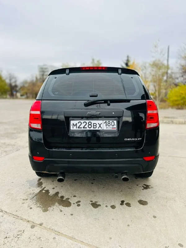 Продам chevrolet captiva 2,4 мкп 2007 год пробег 180 тыс км полный привод, два комплекта резины зима/лето, все работает, без вложений. цена 900,000 продажа без номеров. +79497207862 - фотография - 5