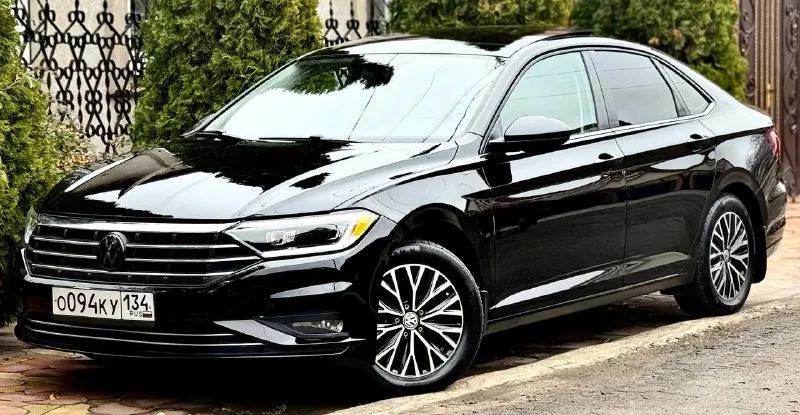 Продам volkswagen jetta в комплектации s. E.
Год:2019
:1.4 Турба 150сил
Коробка:автомат 8ступеней
Пробег:108.000
Цена:1.785.000₽
Номер: +79498543135 или +79495011956 на обоих номерах телеграмм
Авто в отличном состоянии без каких либо вложений сел и поехал, коробка и мотор в идеальном состоянии, ходовая часть автомобиля на 5+ все что нужно сделано, масла фильтра и все жидкости заменены 500км назад! Очень экономичный и в тоже время резвый автомобиль благодаря турбине, и обычному автомату! Управляется, очень плавно и уверено на дороге, комплектация авто очень богатая:кожаный молочный салон, без ключевой доступ, кнопка страт стоп, панорама, подогревы сидения, слепые зоны, дистроник, круиз контроль, адаптация фар, мульти руль, дорогая оптика, хорошая музыка, большой сенсорный монитор с car play, bt, aux, полный бортовой компьютер, датчики дождя, света давление шин, удержание полосы, раздельный климат контроль, камера заднего вида, и многое другое всего не напишешь!больше информации по телеф
📞 Звоните: +7(949)8543135 - фотография - 2