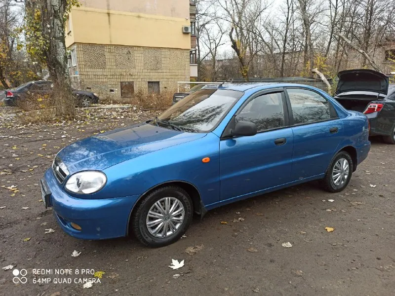 Продам заз ланос год выпуска 2012 объём двигателя 1.5 пробег 88 000 км кпп ручная вид топлива бензин комплектация: гур, кондиционер, подогрев сидений, противотуманные фары, автосигнализация, центральный замок. примечания: один хозяин с салона, родной окрас(кроме 3х деталей), все стекла родные, машина близко к идеалу, есть пару вмятинок и не одного рыжика. авто покрыто керамикой. два комплекта резины. цена 360 000 руб тел. +79493757765 - фотография - 3