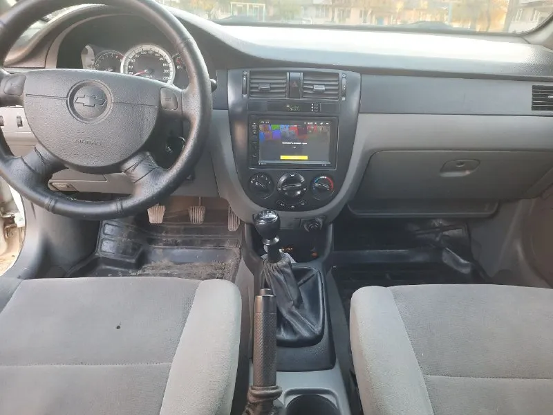 Продам шевроле лачети 2007 г в авто в хорошем состояние дно пороги живые не гнилое двс кпп ходовая на отлично по електрики роботает исключительно все комплектация гур абс птс оригинал 2 хоз любые оформление ц 510 т р торг вариант обмена на болей дишели авто тел для связи +79494792653 - фотография - 7