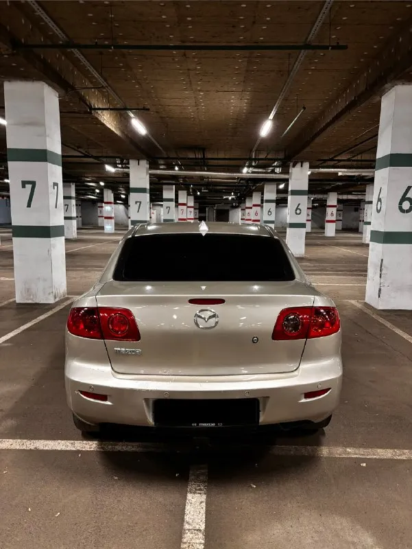 Продается mazda 3 2004 год пробег 240.000 двигатель 1.6, масло не ест, работает отлично коробка автомат, работает отлично кондиционер электрорегулировка зеркал подогрев сидений состояние на фото юридически чистая 385 000 р. торг номер для связи +79281533828 📞 звоните: +7(928)1533828 - фотография - 2