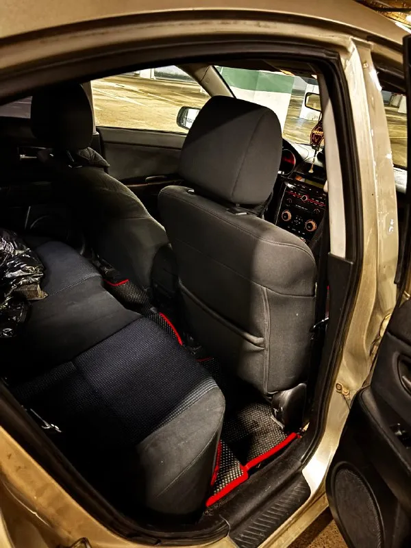 Продается mazda 3 2004 год пробег 240.000 двигатель 1.6, масло не ест, работает отлично коробка автомат, работает отлично кондиционер электрорегулировка зеркал подогрев сидений состояние на фото юридически чистая 385 000 р. торг номер для связи +79281533828 📞 звоните: +7(928)1533828 - фотография - 8