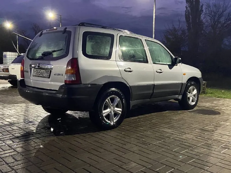 Продам mazda tribute год выпуска : 2002 двигатель : 2.0 бензин. коробка : 5ст механика. полный привод документы чистые, база зелёная. авто технически в отличном состоянии, полный привод работает, автомобиль обслужен. ходовая в хорошем состоянии, ничего не стучит. чистый, опрятный салон. есть жизненные моменты по кузову. кондиционер рабочий, 4 эсп, хорошая магнитола, мультируль, электрорегулеровка зеркал. из вложений нужно поменять сцепление (лежит в багажнике). цена - 425 000 руб, торг у капота г. шахтёрск +7 (949) 443-15-22 +7 (949) 390-44-15 (тг и вацап на том же номере) 📞 звоните: +7(949)4431522 - фотография - 8