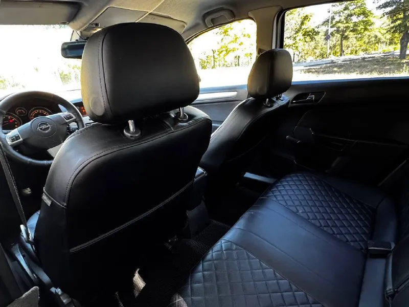 В продаже надёжный автомобиль opel astra h рестайлинг 2009 года выпуска автомобиль на надёжном моторе ecotec 1.6 бензин. работает отлично, не троит и не дымит. коробка механика, без каких либо нюансов, передачи не выбивает. ходовая часть обслужена. дополнительно установлена андроид магнитола. в автомобиле абсолютно всё работает исправно. вложений никаких не требует. по документам полный порядок, любой вид переоформления. осмотр донецк цена 520.000 ₽, возможен торг у автомобиля! ☎️ +7 (949) 628-72-17 📞 звоните: +7(949)6287217 - фотография - 8