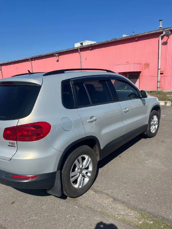 Цена 🔥🔥🔥 1 150 000 volkswagen тигуан / volkswagen tiguan 1 рест 2014 в родном окрасе
1.4Т, новая турбина
Коробка автоматическая
Ходовая в идеальном состоянии, комплект зимней резины в подарок 🎁
Установлена магнитола, камера заднего вида, задняя часть в шумоизоляции, подогрев сидений, мультируль и. Т. Д.
Осмотр г. Донецк
Цена 1.150.000р
Владелец +79495340516
+79493594330
📲 Tg: инна
📞 Звоните: +7(949)5340516 - фотография - 2