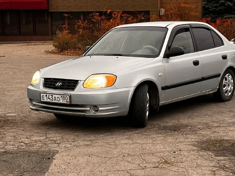Иномарка по цене жигуля hyundai accent кондиционер работает 🥶 печка дует 🥵 4 эсп электро зеркала хорошая летняя резина 🛞 автомобиль 90% в родне🫟 1 хоз по рф 🧍 цена: 270 000 руб 🌐в тг или звонить по номеру +79494829621 - фотография - 1