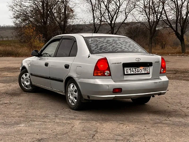 Иномарка по цене жигуля hyundai accent кондиционер работает 🥶 печка дует 🥵 4 эсп электро зеркала хорошая летняя резина 🛞 автомобиль 90% в родне🫟 1 хоз по рф 🧍 цена: 270 000 руб 🌐в тг или звонить по номеру +79494829621 - фотография - 4