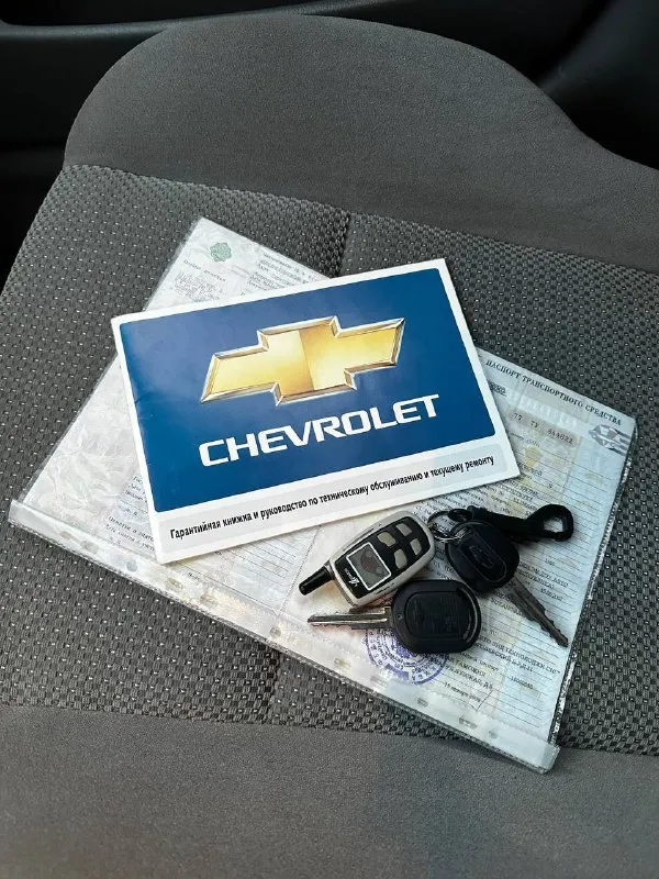 Продам: chevrolet lacetti 1.6 топливо: бензин год: 2007 тип кпп: автомат ✅ пробег: 180.000 км - автомобиль в хорошем состоянии для своих лет. 4 владелец по птс. надежный, экономичный, недорогой в обслуживании. гаражное хранение. масло, фильтра, колодки - заменены. ✅ кузов: без гнили, есть вмятина на перед. левом крыле, и бампера новые не в цвет, на лобовом стекле - трещина - смотрите фото❗️ - двигатель: не троит, не дымит, масло - не расходует. ✅ комплектация: - птф, airbag, сигнализация - кондиционер - 2 комплекта ключей - 2 комплекта колес ✅ документы: птс - оригинал, на учете, без штрафов и ограничений на регистрацию. - продажа с переоформлением в мрео 📍осмотр в г. донецк, калининский р-н. после 18 ноября ‼️ цена: 480.000 руб дополнительные фото по запросу. 📞🇷🇺звоните: +7 (949) 394-79-04 - фотография - 10