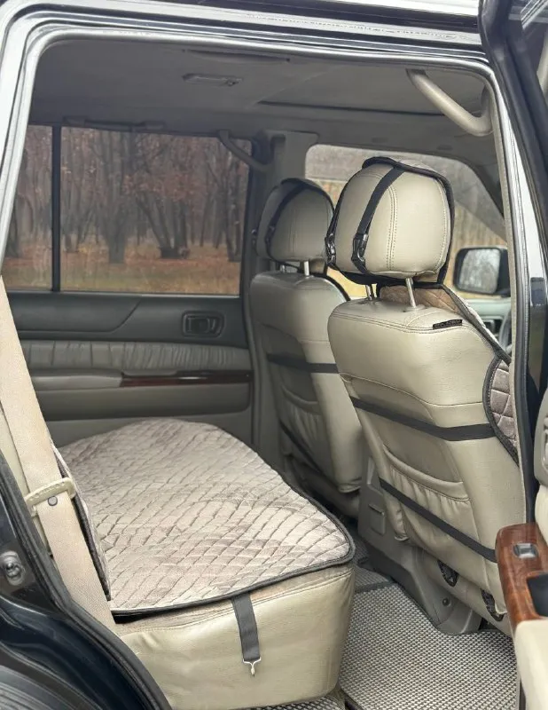 Продам легендарный nissan patrol в кузове y61. рамный, семи местный внедорожник в боевом состоянии. один владелец, оригинальный птс. сохранилась документация с автосалона, есть сервисная книжка с отметками обслуживания. двигатель 3.0-литровый дизель, контрактный, пробег 185,400 км. , вышел в 470 тыс руб, есть квитанции и чеки, пришёл с японии, узаконен. чугунная грузовая мкпп (неубиваемая) тнвд заменён, ещё на гарантии, аккумулятор новый. для тяжёлого бездорожья предусмотрены - блок. заднего дифференциала, понижающая передача, отключение заднего стабилизатора. передний мост с колесными муфтами (хабы) вечные передние/задние неразрезные мосты. кузов целый, рама без изъянов, номер читаем. остекление заводское. стоит доп. радиатор на печку, климат, круиз, люк, эл. привод и обогрев сидений, подогрев зеркал с зоной дворников и прочие. два комплекта резины и литых дисков. цена : 1,1 млн рублей. обмена и рассрочки нет. территориально находится в г макеевка (центр) контакты : +7(949)-453-12-33 (есть «telegram») видеообзор машины скину при необходимости. - фотография - 9