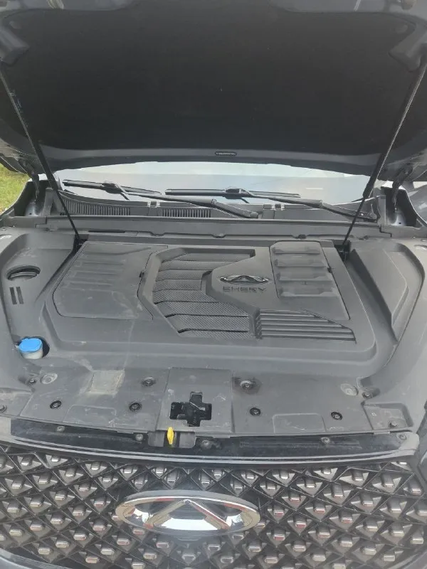 Продается chery tiggo 7 pro ( чери тигго 7 про)2021 г. кузов оцинкован в родном окрасе. надежный 1,5 л. чугунный двигатель, цепной, гидрокомпенсаторы.147 л. с.расход 7-8 л. 9 ступеней. богатая комплектация: камеры 360', подогревы: руля, лобового, всех сидений. электробагажник. хорошая музыка, мониторы, электро зеркала, панорама, кожа, электросидения и т д. ничего не гремит, не стучит. автозапуск, эко и спорт режимы, шикарный свет и т. д.старт стоп, без ключевой доступ. цена 1,7 мл. луганск. т.+79591137630. 📞 звоните: +7(959)1137630 - фотография - 8