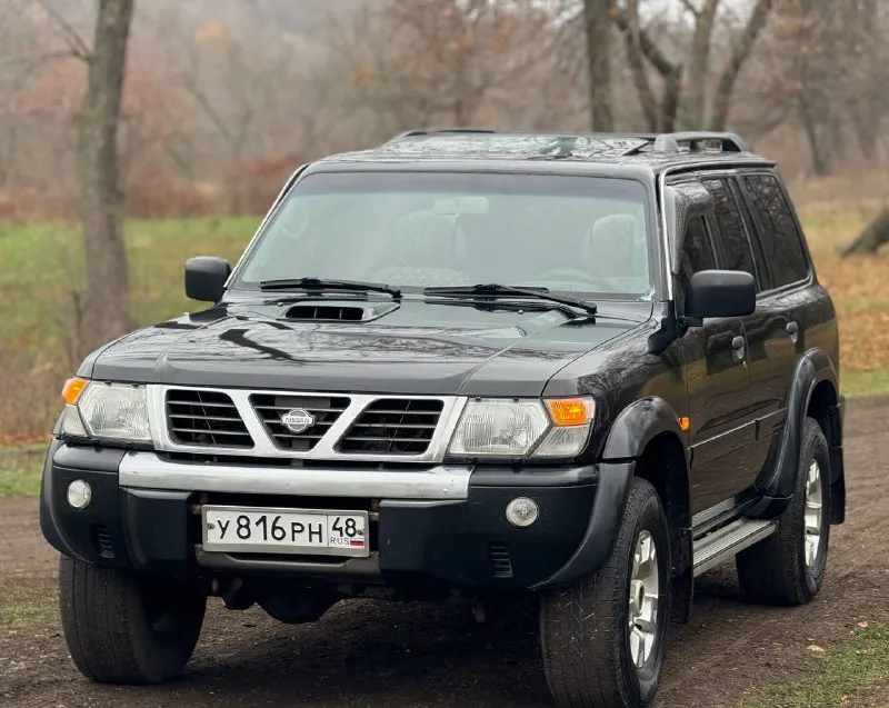 Продам легендарный nissan patrol в кузове y61. рамный, семи местный внедорожник в боевом состоянии.... - фотография