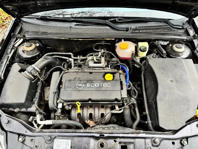 Opel vectra c 2007 года выпуска 1.8 бензин 175.000 км пробег механика 1 владелиц, в 2018 году пригнали из германии авто не бито все стекла заводские включая лобовое состояние огонь цена:650.000 руб. торг у капота все интересующиеся вопросы по тел отвечу либо при встречи +79493829905 📲 tg: aut⭕️time dnr 📞 звоните: +7(949)3829905 - фотография - 8