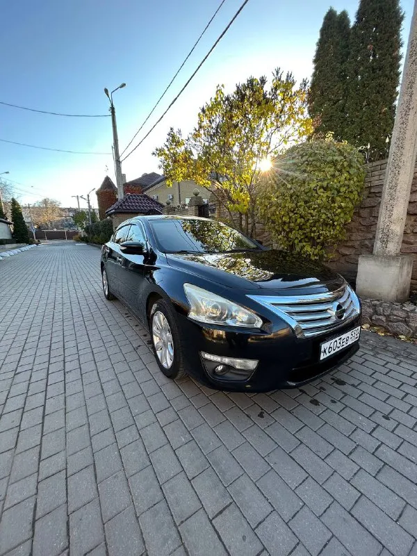 Nissan teana, 2014 г. , в отличном состоянии. 2.5 бензин, акпп (вариатор). техника на отличном ходу, пробег 212ткм. , вариатор работает как положено. автомобиль вложений не требует. хорошая комплектация: кожаный салон, полный электропакет передних сидений, раздельный климат, обогрев всех сидений, бесключевой доступ, мультируль, навигация, круиз, 2 ключа. расход по трассе 7 л. салон в отличном состоянии. юридически чист. г. донецк. цена 1 050 000 рублей, торг у капота +79802421711 (телеграм, max, вотсап) - фотография - 3
