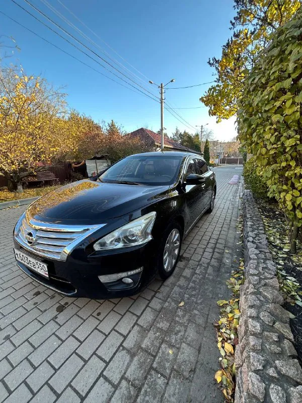 Nissan teana, 2014 г. , в отличном состоянии. 2.5 бензин, акпп (вариатор). техника на отличном ходу, пробег 212ткм. , вариатор работает как положено. автомобиль вложений не требует. хорошая комплектация: кожаный салон, полный электропакет передних сидений, раздельный климат, обогрев всех сидений, бесключевой доступ, мультируль, навигация, круиз, 2 ключа. расход по трассе 7 л. салон в отличном состоянии. юридически чист. г. донецк. цена 1 050 000 рублей, торг у капота +79802421711 (телеграм, max, вотсап) - фотография - 5